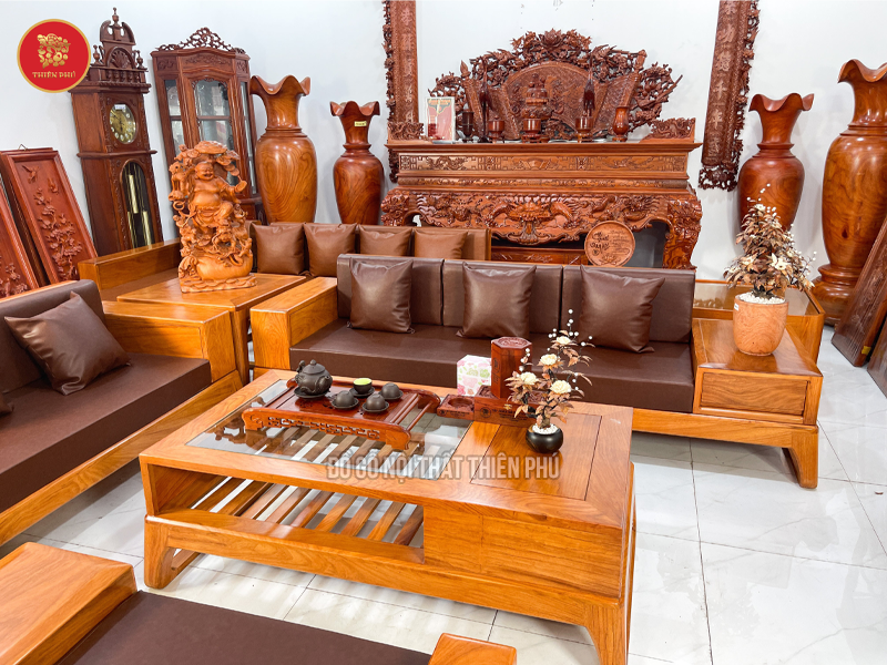 Bàn ghế sofa bọc nệm gỗ gõ đỏ Nam Phi 4 món làm tôn lên vẻ sang trọng cho không gian