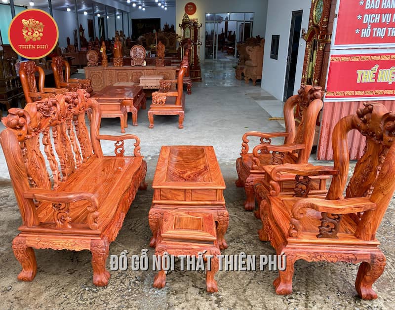Tổng quan bộ bàn ghế làm từ gỗ hương đá Nam Phi