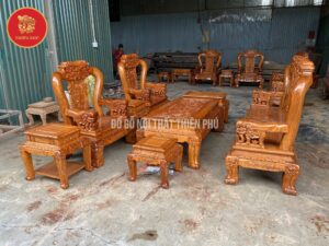 Lợi Ích Của Đóng Bàn Ghế Theo Yêu Cầu? Địa Chỉ Uy Tín Thực Hiện