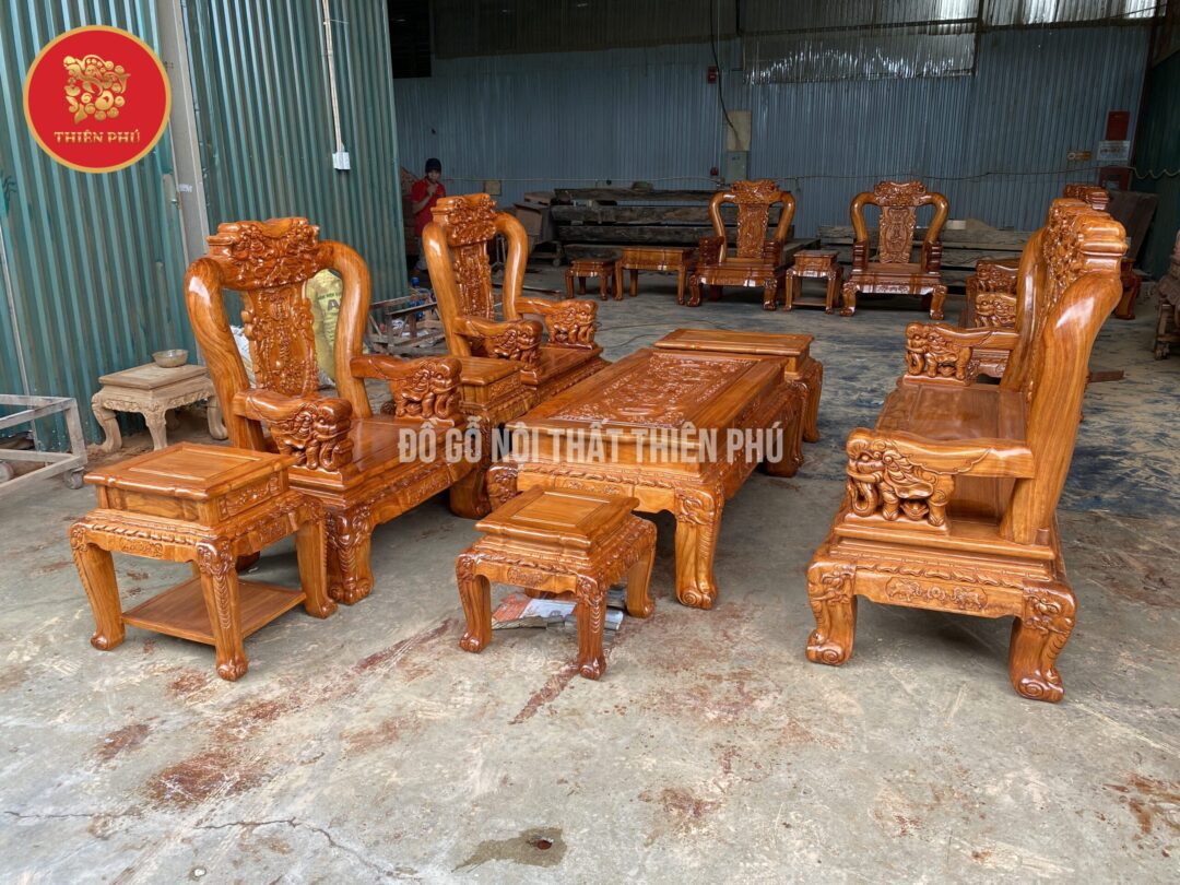 Lợi Ích Của Đóng Bàn Ghế Theo Yêu Cầu? Địa Chỉ Uy Tín Thực Hiện